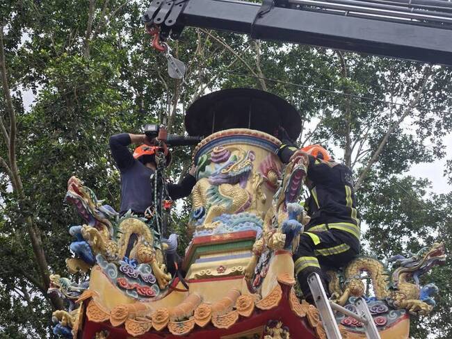 花蓮壽豐廟宇金爐施工 男遭磚塊擊中送醫不治 | 華視新聞