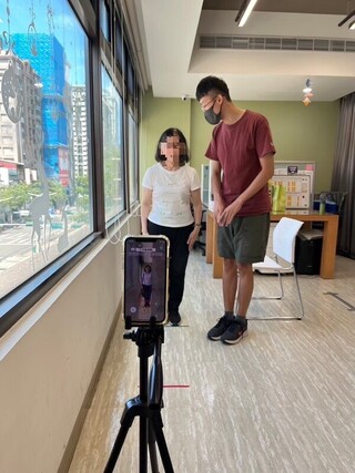 防跌APP掌握長者健康狀況  2分鐘計算核心穩定度