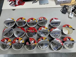 大麻偽裝小雞泡麵闖關 警查獲2.6公斤5嫌收押