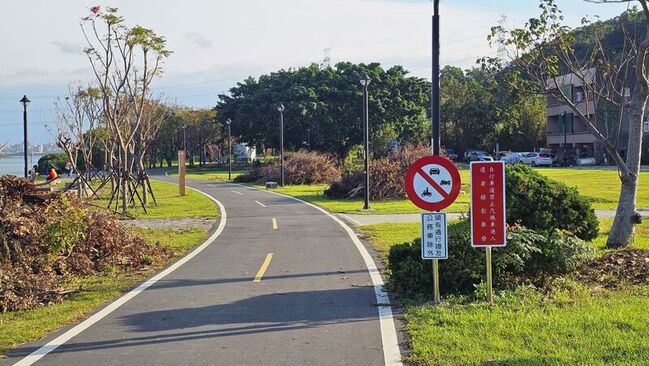 新北河濱公園防汽機車違規進入  新增5處科技執法 | 華視新聞