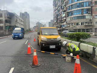 新店北新橋面現裂縫  工務局：結構未受損已填補