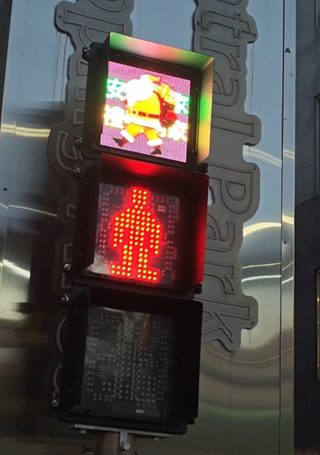 高雄行人專用號誌 出現耶誕老公公身影