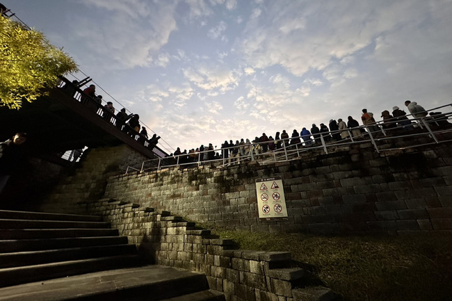 台南左鎮二寮觀日亭元旦看日出  零時起交管 | 華視新聞