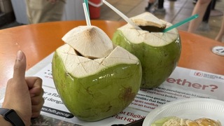 東南亞天氣不穩影響椰子供應 星國商販承受成本壓力