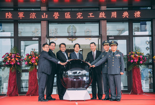 陸軍涼山營區啟用  總統：提升特勤隊戰力尚武求勝