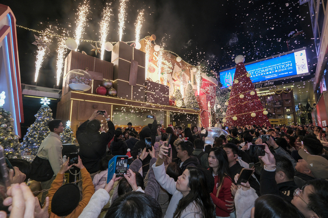 港人耶誕假期出遊熱 陸客赴港增加但消費大減6成 | 華視新聞