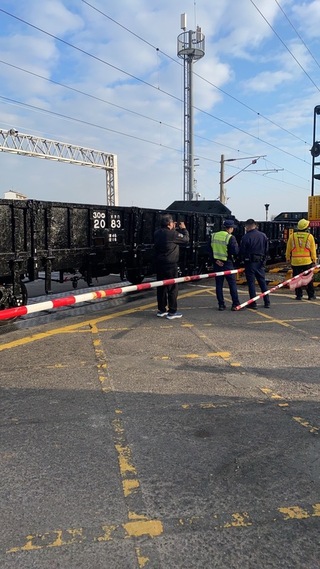 台中外埔平交道火車與機車相撞 騎士當場死亡