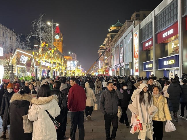 無差別傷人陰影下 北京及外地跨年活動冷熱兩樣情 | 華視新聞