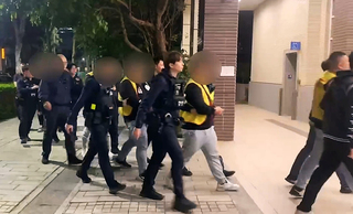 新莊7男關心墜樓友人家屬  警所內情緒過激遭送辦