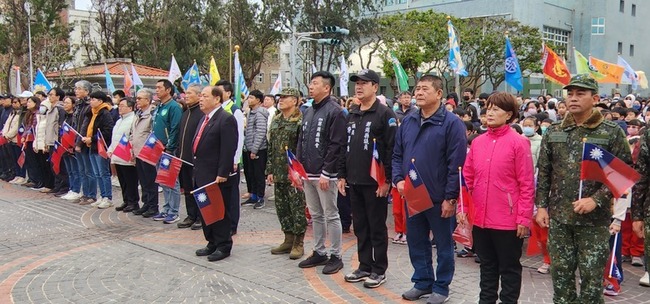 澎湖元旦升旗慢跑 陳光復：打造澎湖為幸福城市 | 華視新聞