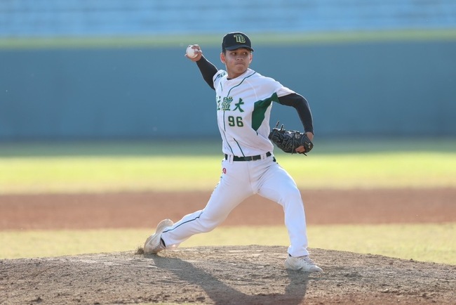 劉宗翰中繼止血好投獲MVP 大專聯賽國體複賽第3勝 | 華視新聞