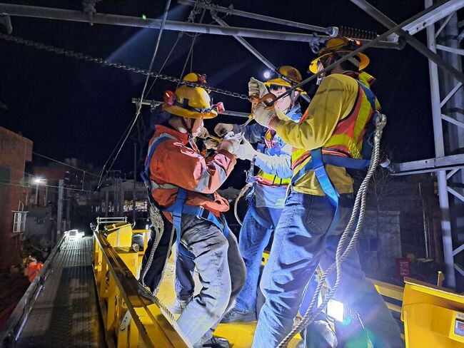 台鐵七堵調車場出軌  搶修恢復作業功能 | 華視新聞