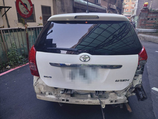 桃園婦開車失控撞11輛汽機車後逃逸  警逮人送辦