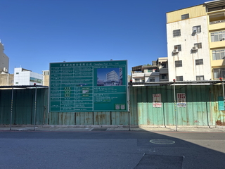 影城棄租約後停擺 彰化光復路郵局改建大樓3月復工