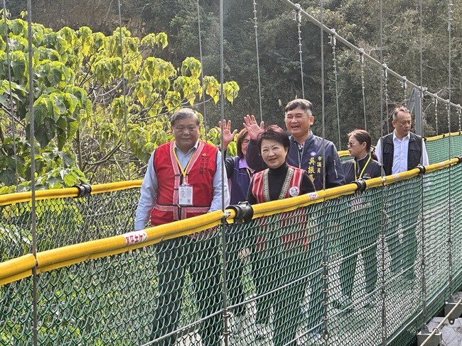 盧秀燕2天1夜「和平專案」 首站視察裡冷吊橋 | 華視新聞