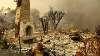 洛杉磯野火擴散快又急 居民：好像世界末日場景