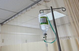 輸液缺口仍在？食藥署：中小型醫院較吃緊皆掌握