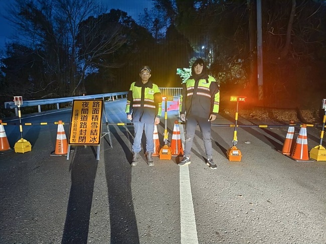 合歡山入夜有下雪機率 台14甲翠峰至大禹嶺封路 | 華視新聞