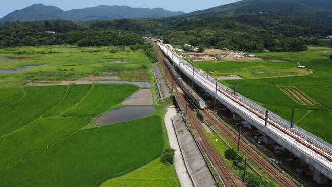 台鐵第三雙溪橋改建 新東正線預定6月啟用 | 華視新聞