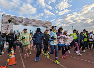 2025金門馬拉松啟動  6000人寒風中開跑