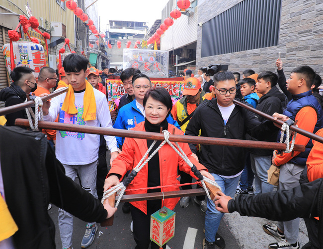 盧秀燕邀黃仁勳再訪台中 盼民眾勿打擾 | 華視新聞