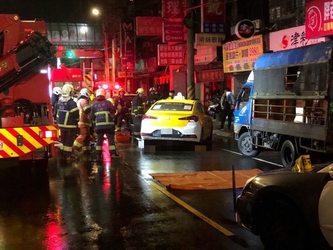 中和老翁遭酒駕移工撞倒  再遭3車輾過死亡 | 華視新聞