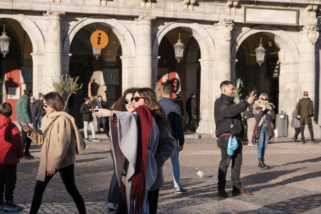 西班牙2024年旅客突破9400萬人次 觀光收益4兆新高 | 華視新聞