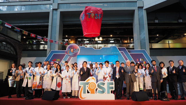 台灣國際科展開幕  29國、658師生與會歷屆最多 | 華視新聞