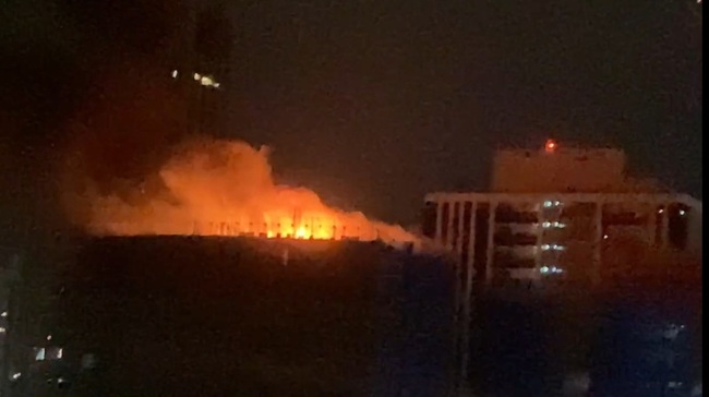 新莊副都心工地凌晨火警  17樓建物樓頂濃煙直竄 | 華視新聞