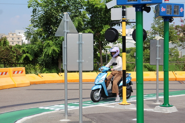 台中機車駕訓補助1500元  加碼預算受惠人數增 | 華視新聞