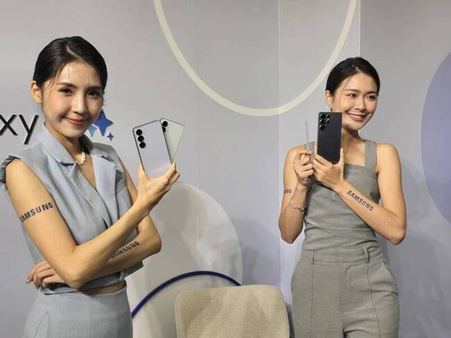 三星S25旗艦系列亮相 AI功能今年底前無收費計畫 | 華視新聞