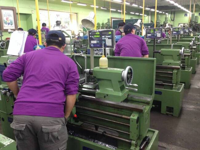 光碟市場萎縮 失業經理參加職訓逆轉人生 | 華視新聞