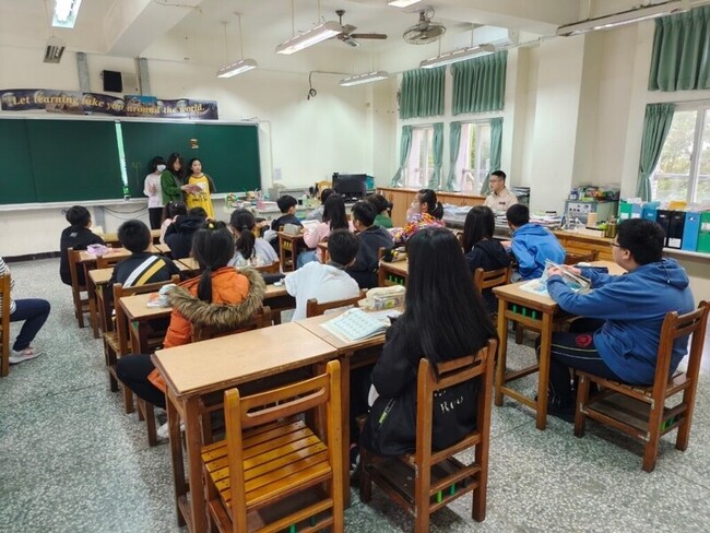 內政部：續推替代役男助弱勢活動 積極投入社會服務 | 華視新聞