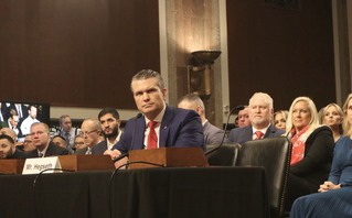 美新防長走馬上任 矢言與盟友合作阻中國侵略印太