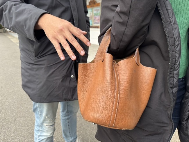 春節出遊人潮多  竹市警破解扒手招數教防竊 | 華視新聞