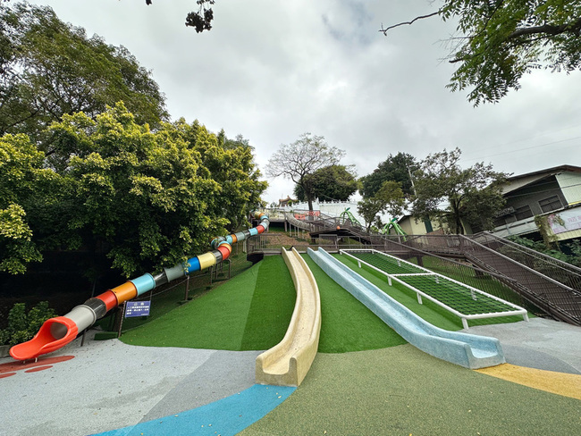 彰化親子出遊放電 百果山喔熊遊憩區2歲童可玩 | 華視新聞