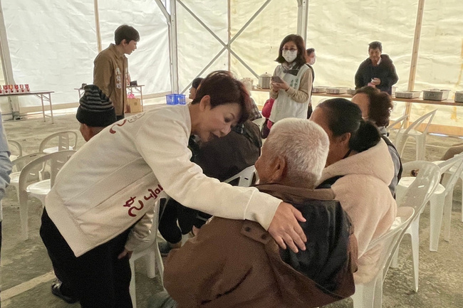 台南受地震災損多 陳亭妃允助居民重建家園 | 華視新聞
