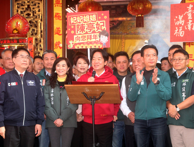 賴總統台南參香發福袋 盼助地震受災戶速回復生活 | 華視新聞