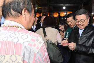 1把筷子折不斷 卓揆籲國人團結面對挑戰