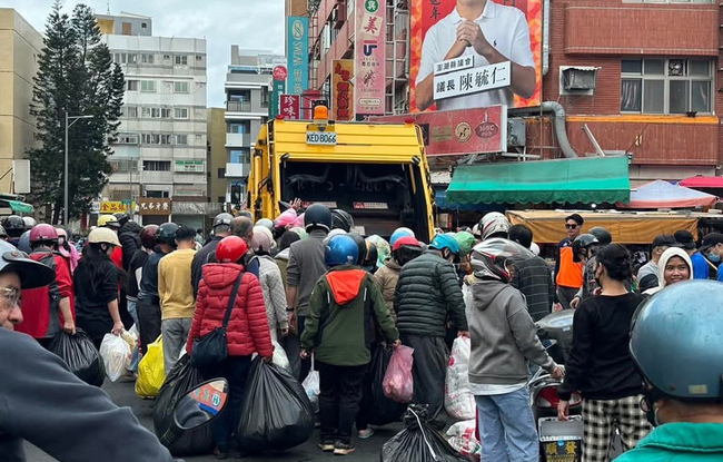 春節連假垃圾量驚人  馬公市恢復清運 | 華視新聞