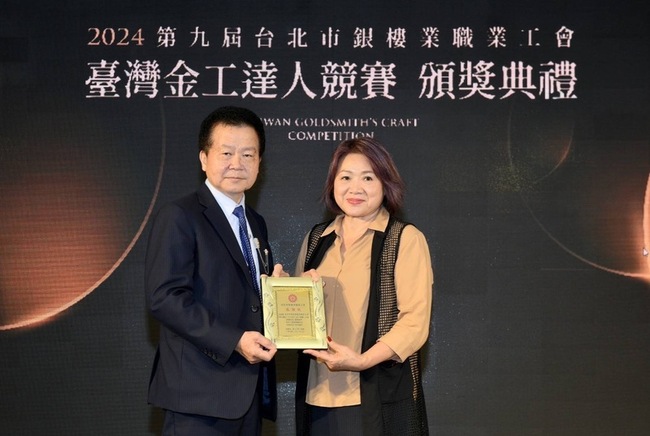 楊芸蘋改寫台灣工會歷史 用同理心化解勞資爭議 | 華視新聞