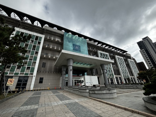 蓋無塵室竊電種大麻  三環幫2成員遭重判 | 華視新聞