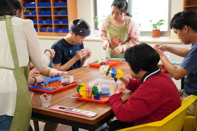 愛奇兒家庭獲日照喘息服務協助  夜晚終迎平靜 | 華視新聞