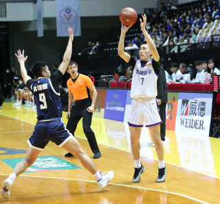 HBL蔡學墉投籃影片爆紅  轟20分率南湖8強勝出