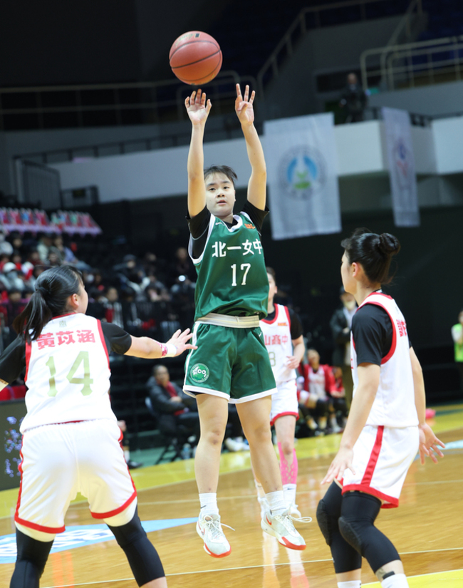 HBL北一女力退南山 菜鳥陳柔安有膽識想拚新人后 | 華視新聞