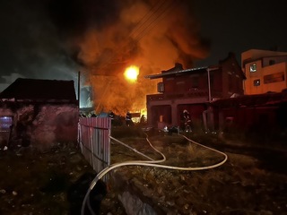 屏東民宅火警 火勢猛烈釀1死1傷