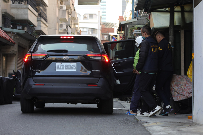 高雄連環殺人案 檢警借提嫌犯返住處採證逾5小時 | 華視新聞