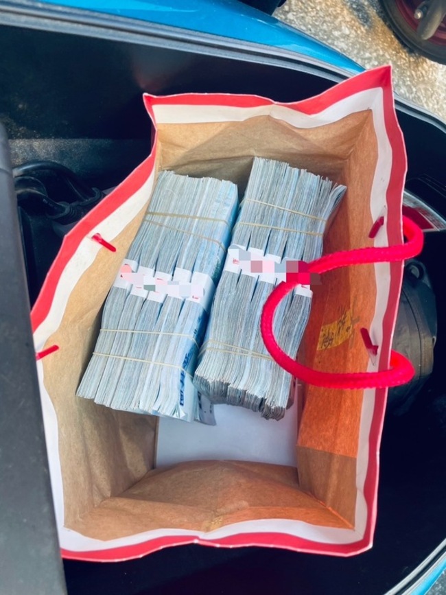 苗栗男落假投資詐騙領200萬 郵局行員報警及時攔阻 | 華視新聞