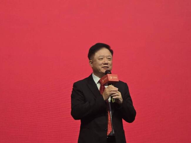 中華電簡志誠：AI加持 2025年拚兆元市值 | 華視新聞