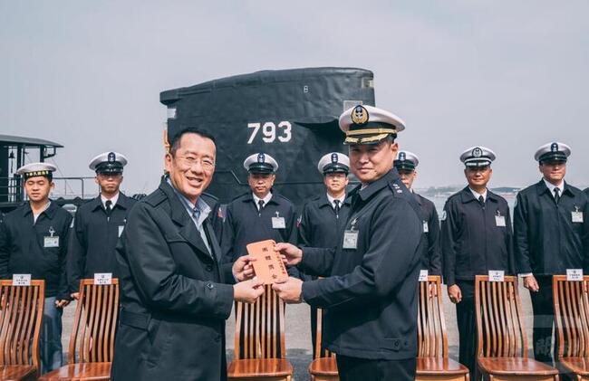 顧立雄視導海軍左營基地 慰勉官兵戰訓辛勞 | 華視新聞